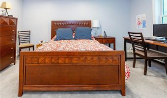 65 Walnut Dr, East Greenwich, RI 02818