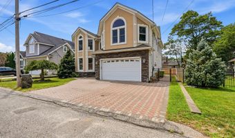 646 Compass Ave, Beachwood, NJ 08722