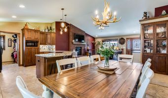 102 N Finch Ct, Andale, KS 67001