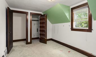 1324 W WASHINGTON St, Appleton, WI 54914