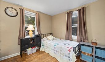 394 Long St, Amherst, OH 44001