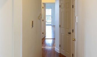 30 Hawthorne St 1, Boston, MA 02119