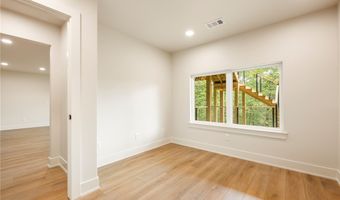 19 Lothian Ln, Bella Vista, AR 72715