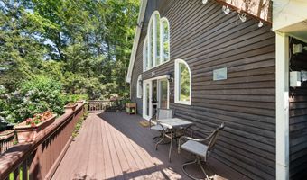 114 Shore Dr N, Bridgewater, NH 03222