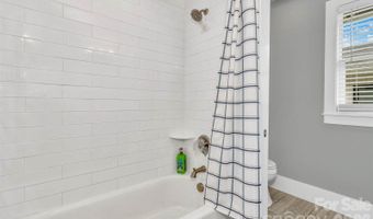 20 Phillip Ln, Arden, NC 28704