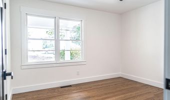 1710 N Poplar St, Aberdeen, NC 28315