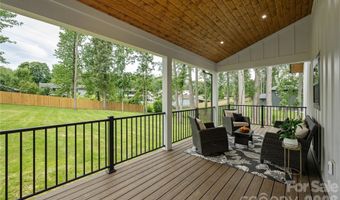 47 Scott Meadows Dr, Asheville, NC 28806