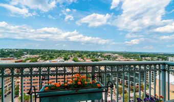 851 N GLEBE Rd 1911, Arlington, VA 22203