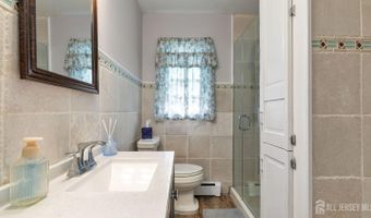 29 Cornell St, Avenel, NJ 07001