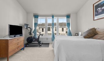 5 W Cross Trl 5, Danbury, CT 06810