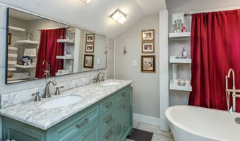 70 S 9th Ave, Beech Grove, IN 46107