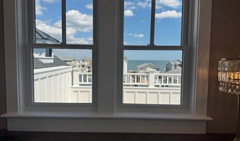 281 7TH St, Avalon, NJ 08202