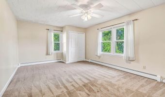 123 Mount Hope Ave, Bangor, ME 04401