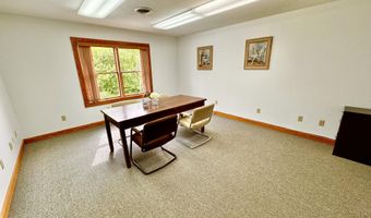 1045 Broadway, Bangor, ME 04401