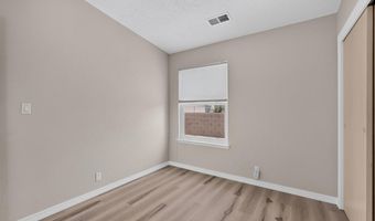 7804 Oakland Ave NE, Albuquerque, NM 87122