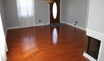 30 Grove Pl, Danbury, CT 06810