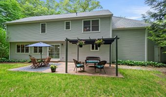31 Grant Dr, Avon, CT 06001