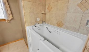 13331 Waco Dr, Apple Valley, CA 92308