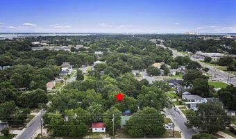 1090 Cherokee St, Biloxi, MS 39530