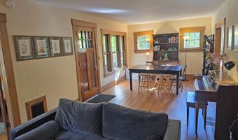 16 Vermont Ave, Brattleboro, VT 05301