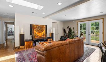 376 Crowson Rd, Ashland, OR 97520
