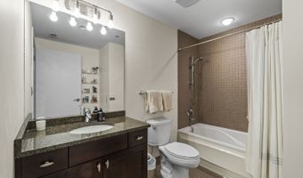 10 S Dunton Ave 407, Arlington Heights, IL 60005