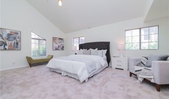 325 E Duarte Rd C, Arcadia, CA 91006