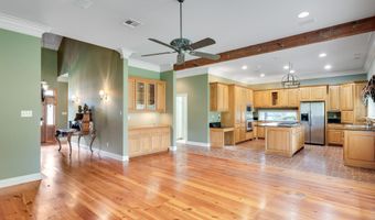 310 W Magnolia Ave, Abbeville, LA 70510