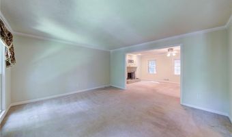835 Lakeshore Dr NW, Berkeley Lake, GA 30096
