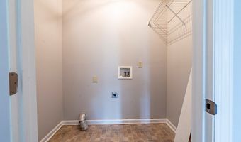 5902 WOODCLIFF St, Albany, GA 31721