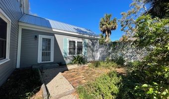123 Ave C, Apalachicola, FL 32320