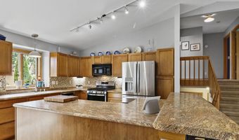 7225 Blue Maple Trl, Madison, WI 53719