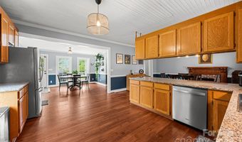 4220 Forest View Rd, Blacksburg, SC 29702