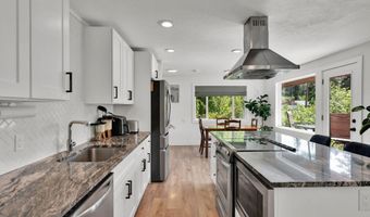 17454 E NORTH SHORE Ln, Bayview, ID 83803