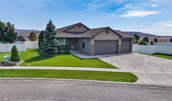 1361 Sawtooth St, Chubbuck, ID 83202