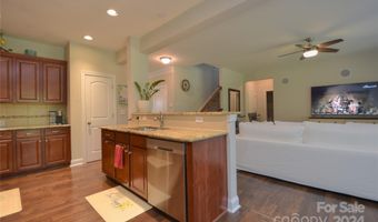 1079 Albany Park Dr, Fort Mill, SC 29715