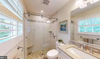 7565 MARSHALL Dr, Annandale, VA 22003