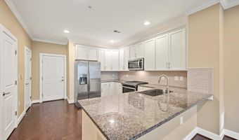 2111 RICHMOND Hwy 101, Alexandria, VA 22301