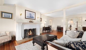 63 Longfellow Rd, Jamestown, RI 02835