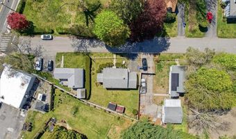 15 Rhodes Ave, East Providence, RI 02915