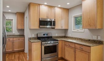 813 W 2ND Ave, Cheyenne, WY 82001