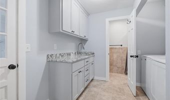 17341 N 158th St, Basehor, KS 66007