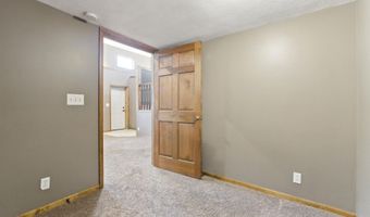 714 Hazel St, Auburn, IN 46706