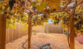 4009 NE Somerset Dr, Albany, OR 97322