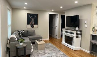 20 LAKEVIEW Dr, Albrightsville, PA 18210