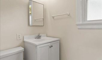 5916 Woodmont Ave, Cincinnati, OH 45213