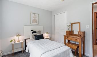 401 Gondola Ave, Jamestown, RI 02835