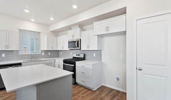 61187 Splendor Ln, Bend, OR 97702