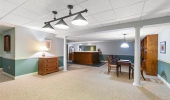 2 Seal Island Rd, Bristol, RI 02809