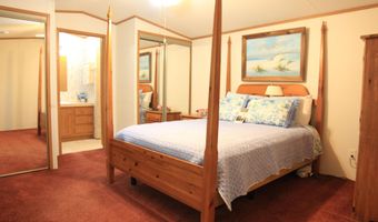 100 Cypress Ln, Barnegat, NJ 08005